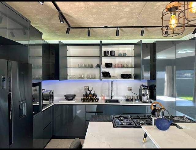 3 BEDROOM PROPERTY TO RENT IN LYNNWOOD